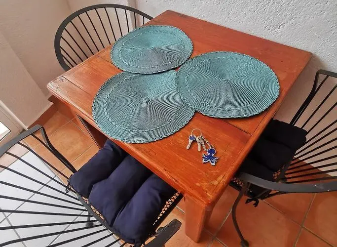 1 Bedroom With Ac , Tv , Wi-fi Near Dt And Zihuatanejo